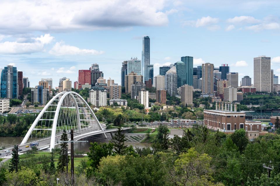 Edmonton city view for the Edmonton shroom delivery guide
