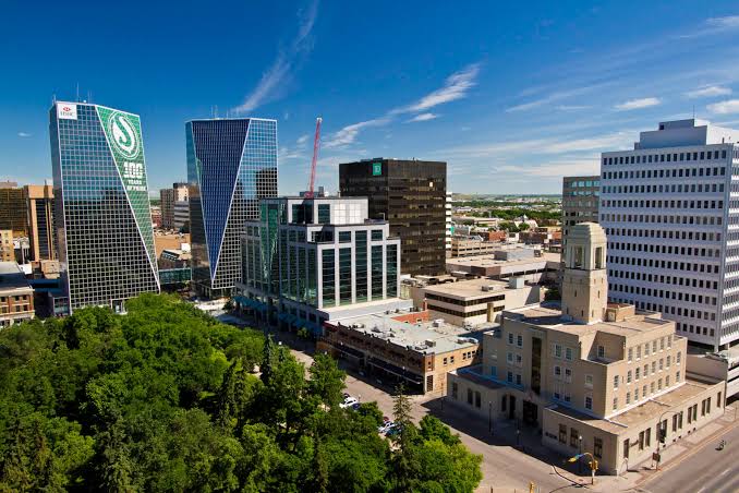 Regina city view for the Regina shroom delivery guide